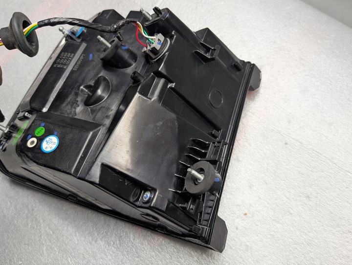 фото №11, Volvo ex30 ex 30 лампа зад права 80000420