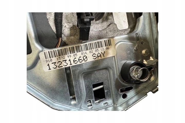 фото №10, Руль opel astra h estate l35 13231660 1.9l дизель 88kw 2006