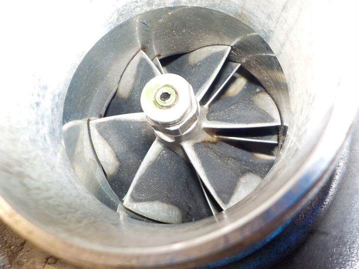 фото №9, Audi a6 c6 3.0 tdi турбокомпрессор / турбина 059145702s