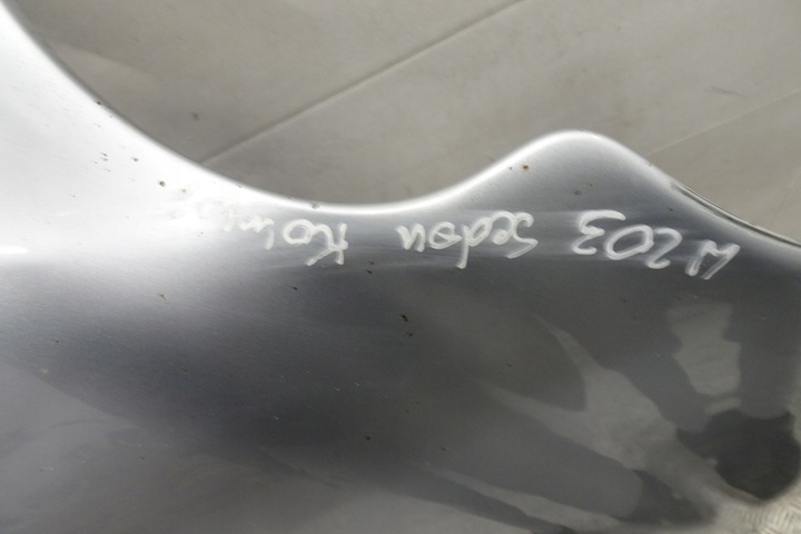 фото №11, Mercedes w203 капот крышка двигателя