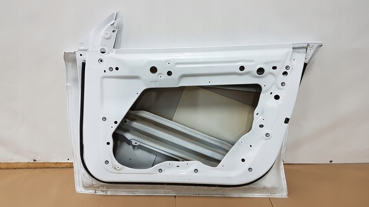 фото №8, Дверь перед правые tesla y 19-