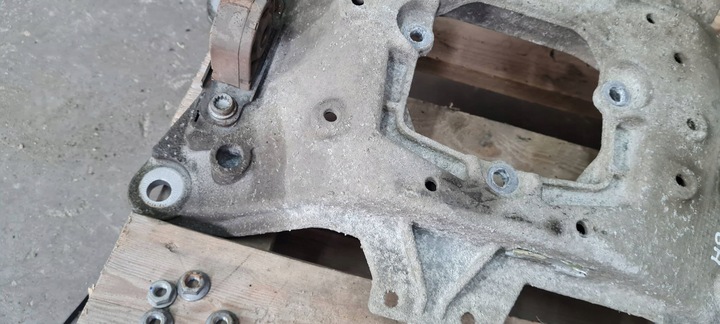 фото №12, A6 c7 4g рестайлінг кріплення тримач лапи коробки коробки передач 2.0 tdi 4g0399115aj