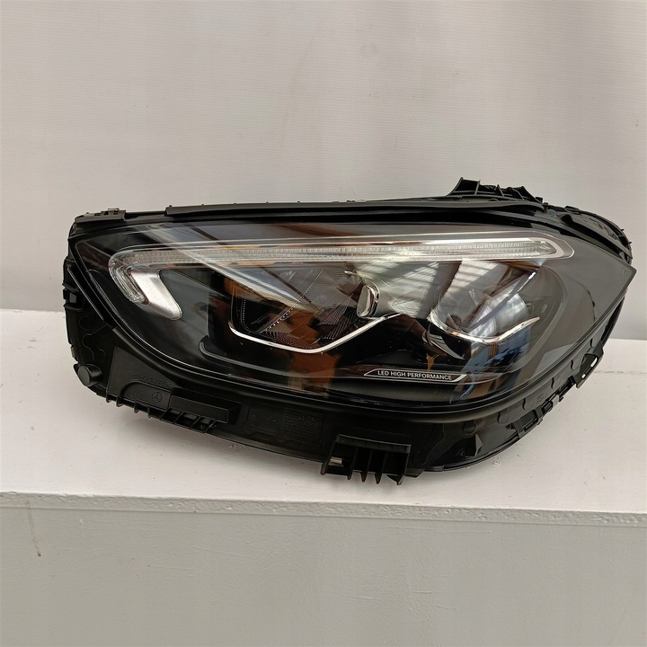 фото №1, Лампа левая перед mercedes c 206 w206 полный led a2069068104