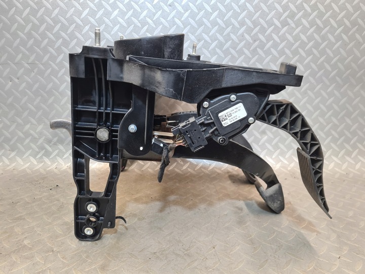 фото №7, Педалі педаль газу гальма opel zafira iii c європа комплект 13407026