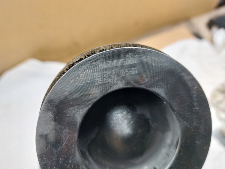 фото №9, Поршень kobowód 8477075 bmw g11 3.0 дизель b57d30b 21r
