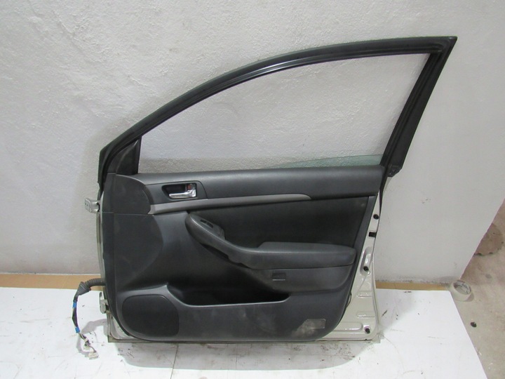 фото №6, Двері правий перед комплектні avensis t25 6t1