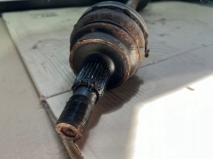 фото №4, Піввісь правий зад mercedes vito w447