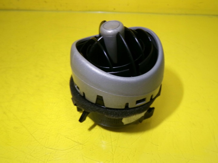 фото №10, Боковая решётка воздуховод smart forfour mr951841 nr130