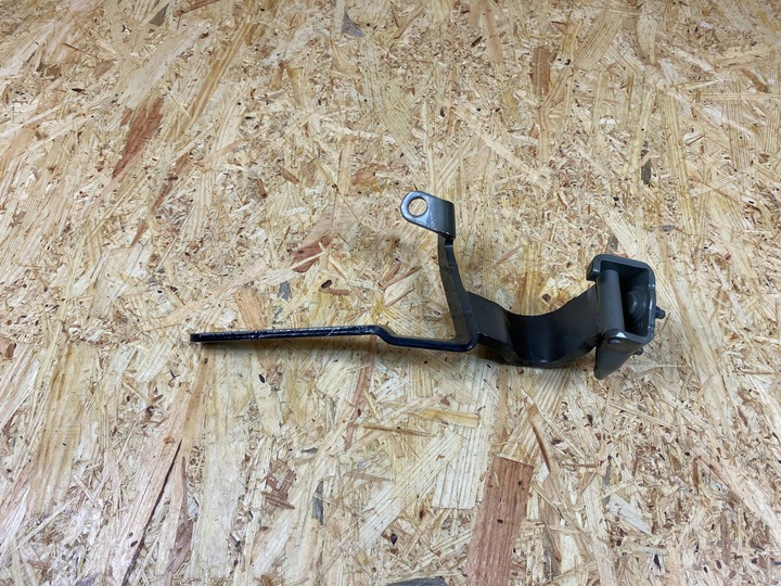 фото №7, Держатель петля крышки зад задней правый audi a7 c8 4k 4k8827300a 2018-