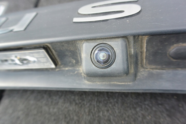 фото №5, Накладка крышки багажника камера kpl оригинал dacia renault duster ii