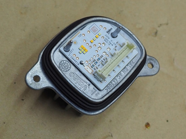 фото №12, Преобразователь модуль лампы левая opel corsa f 19-