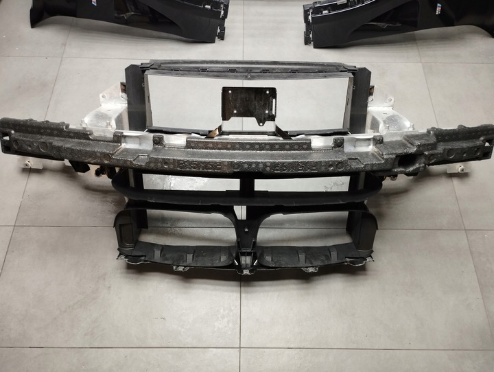 фото №13, Bmw x5 f15 m набор капот бампер лампы led адаптивный перед радиатор 416