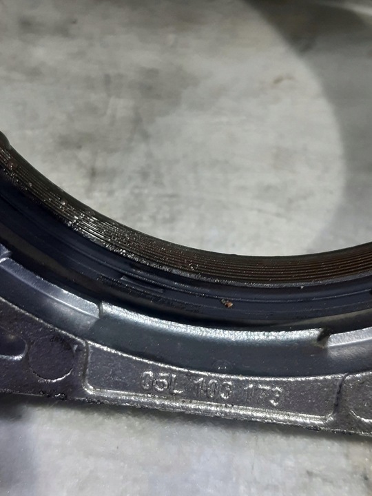 фото №8, Захист ущільнювач вала 05l103173 vw audi 2.0tdi