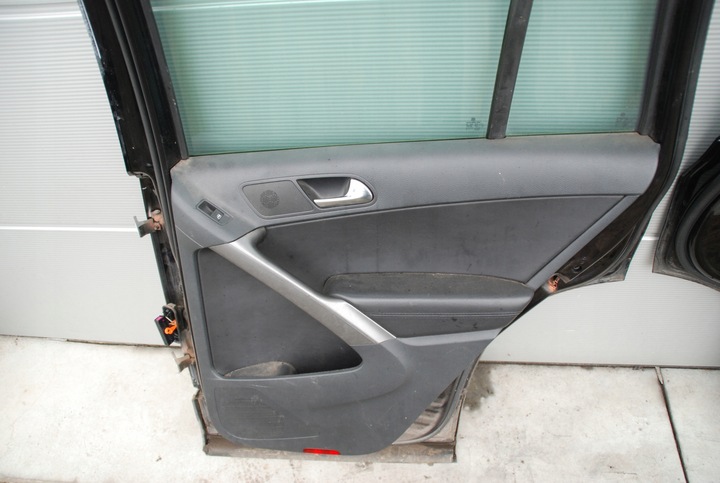 фото №8, Двері l / p зад комплектні vw tiguan i lc9x