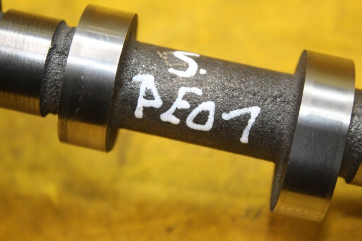 фото №14, Распределительный вал впускной pe01 mazda 3 2.0 b e01i