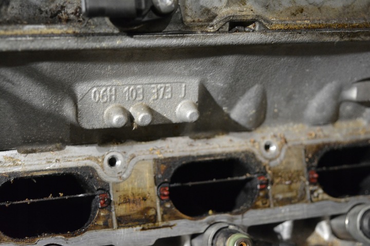 фото №16, Audi a4 b8 1.8t tfsi головка комплектна, вали 06h103373j