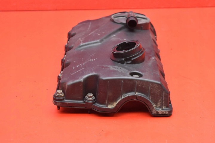 фото №6, Крышка клапанов корпус 038103475n/p vw new beetle 1.9 tdi 100 km 98-05