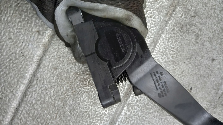 фото №2, Потенціометр газу citroen c3 02r hb