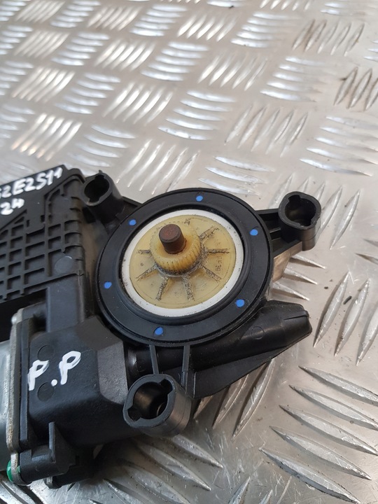 фото №7, Skoda fabia i рестайлинг моторчик стёкла правые перед 6y1959802