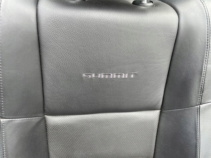 фото №8, Jeep grand cherokee wk2 summit сиденья сиденья обшивки комплект чёрные