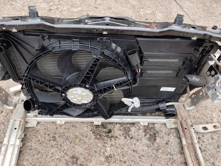 фото №7, Mini f55 f56 f57 передня панель радіатор b37 2.0d механічна коробка передач