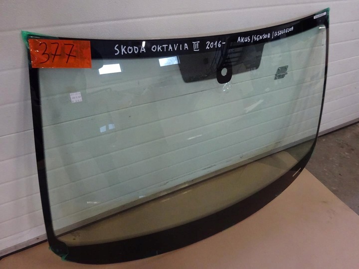 фото №1, Стекло лобовое перед skoda octavia iii akustik датчик новая agc 2016-