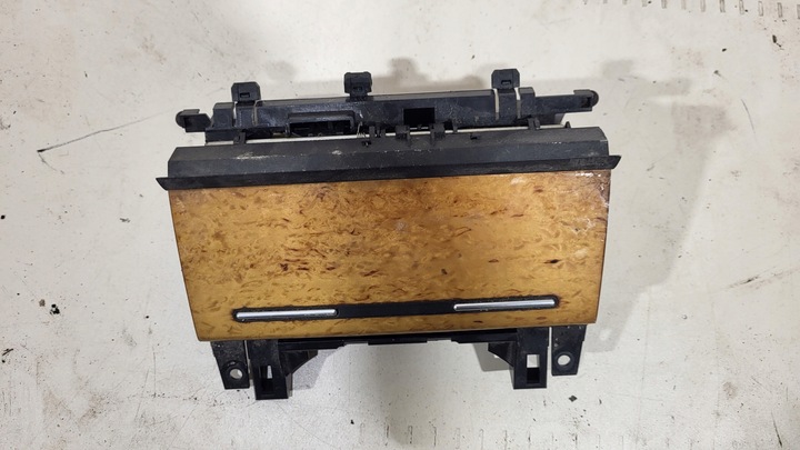 фото №1, Пепельница audi a4 b7 04-07 дерево