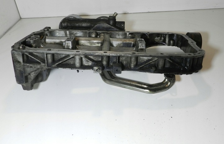 фото №4, Поддон масла масляная основание запчасть верхняя mazda 5 6 i mpv 2.0d citd rf5c