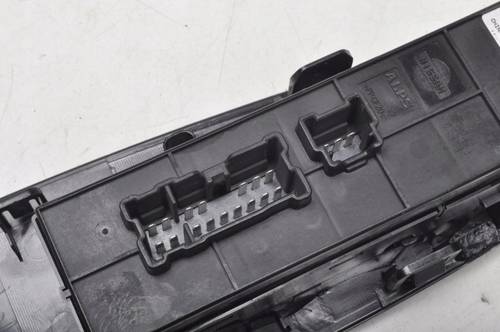 фото №8, Nissan leaf i ze0 панель управление стекло зеркал