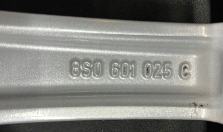 фото №9, Оригінальні диски  алюмінієві диски audi 18 tt 8s0 601 025 c / 8s0601025c