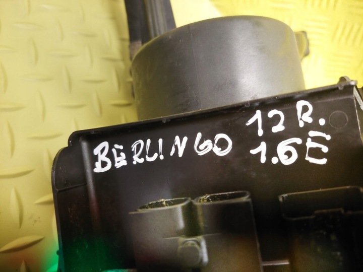 фото №9, Citroen berlingo iii 1.6 vti усилитель электрические 9800939680