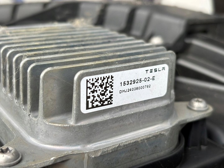 фото №11, Tesla модель y лампа права ліва перед ідеал повний led 2024r. 1514952 1514953