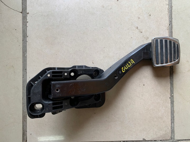 фото №1, Alfa romeo giulia педаль гальма автомат eu