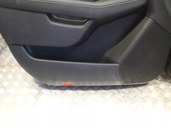 фото №8, Mercedes gle w166 обивка боковина перед