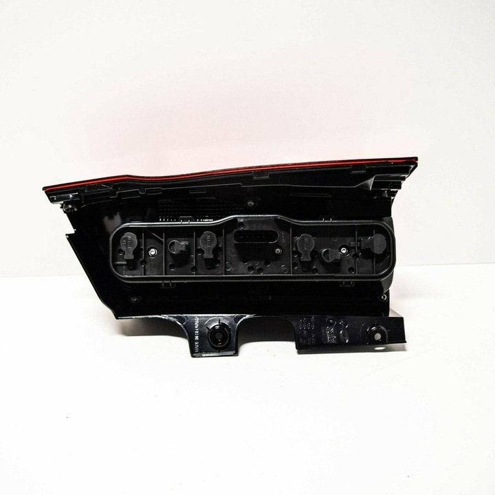 фото №8, Оригинальная задняя лампа левый стороны mercedes vito 2015.