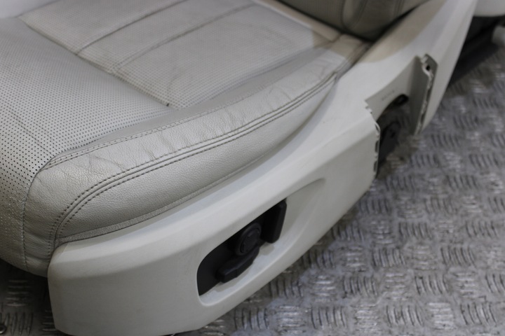 фото №7, Сидіння салон оббивка шкіра шкіра range rover discovery sport l550