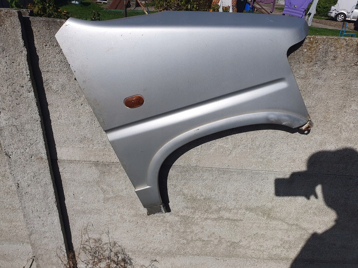 фото №12, Крило праві перед переднє vw golf ii ma wgniecenia rdzę отвори na штука.