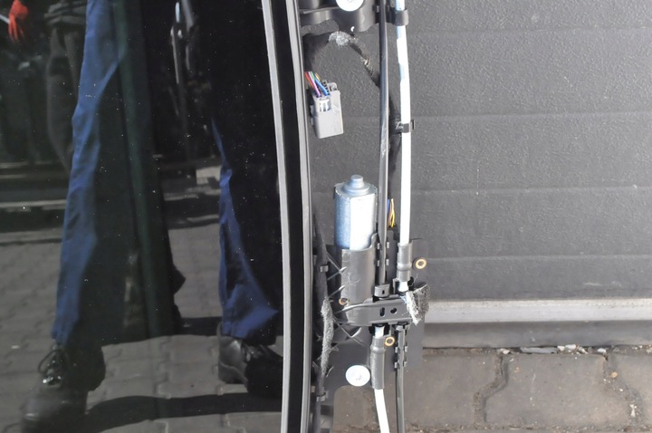 фото №6, Volvo xc90 ii xc60 s90 v90 s60 v60 люк 32205495 405.828