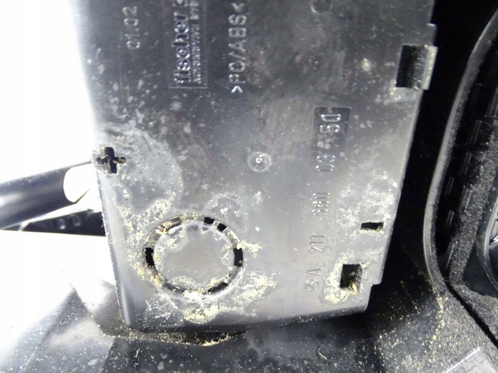 фото №7, Mercedes e класс w211 туннель средний подлокотник синий a2116800350