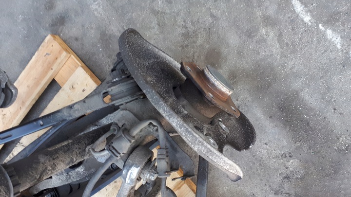 фото №8, A4 b9 8w балка подвешивание зад колыбель подрамник a5 8w