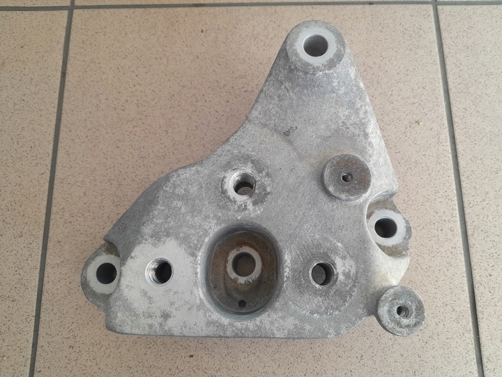 фото №1, Chrysler pacifica 17- 3.6 лапи кронштейн кріплення