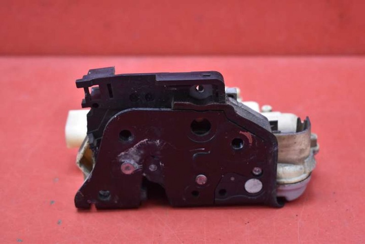 фото №5, Замок дверь левый перед переднее eu 3c1837015a vw passat b6 05-10