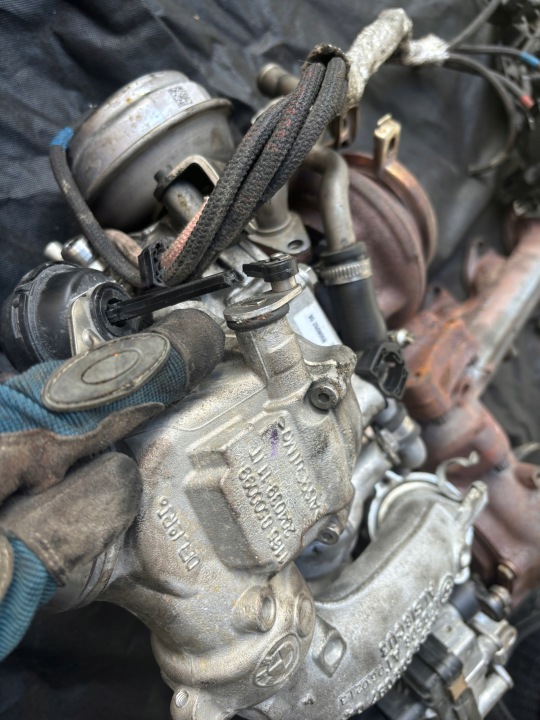 фото №14, Bmw турбонагнетатель turbo турбина f06 640d 313km 8508092 n57