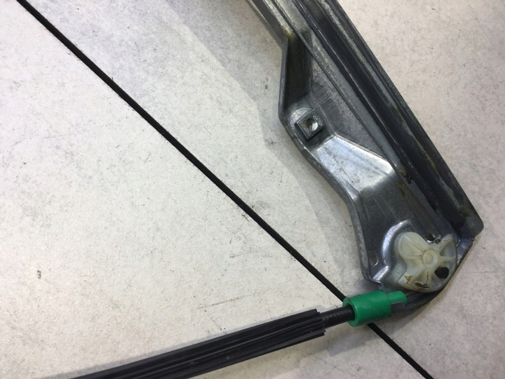 фото №8, Подъемник стекла правые перед thalia i 0130822020