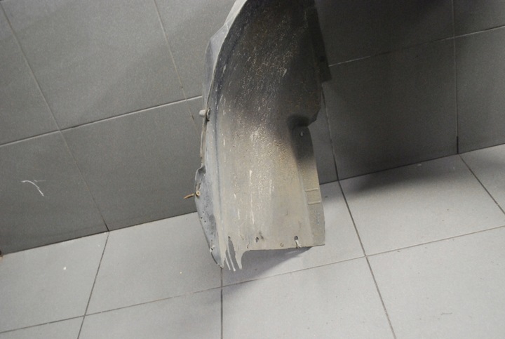 фото №10, Подкрылок левый перед audi a6 c5 2.4 4b0821171b