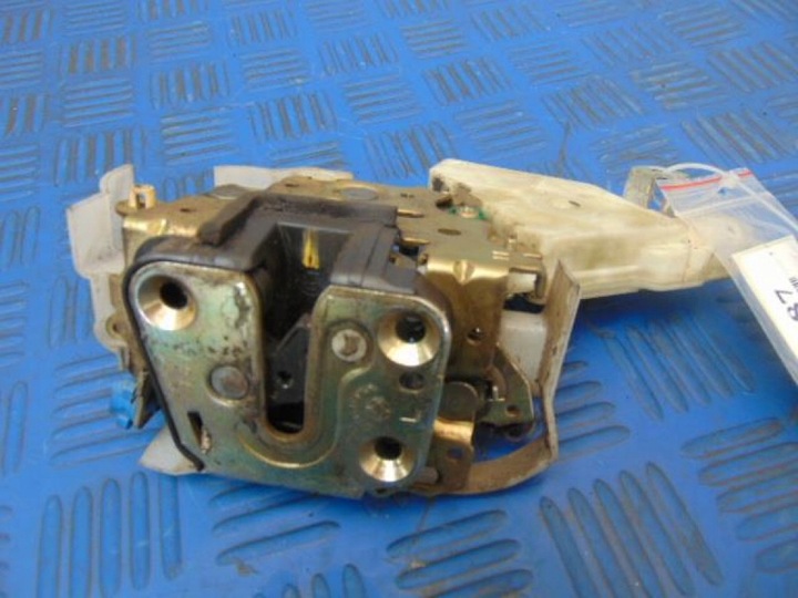 фото №5, Nissan x-trail t30 замок двері лівий перед 5двері 805534aa210l