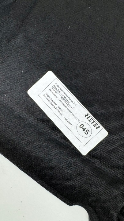 фото №8, Audi a8 d3 2002 - 2009 шумоізоляція двері зад праве 4e4864800a