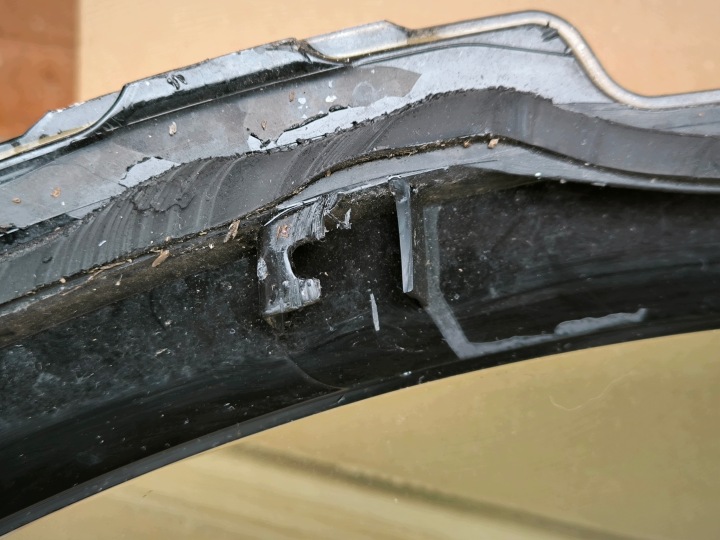 фото №12, Honda civic viii 8 ufo 2.2 дизель с турбонаддувом и прямым впрыском стекло задняя крышки багажника