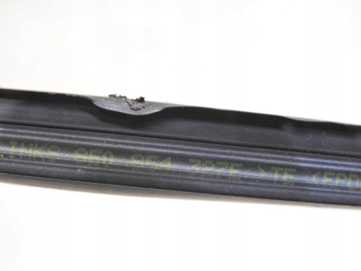 фото №6, Планка скла лобовий ліва audi a4 b7 8e0854327e