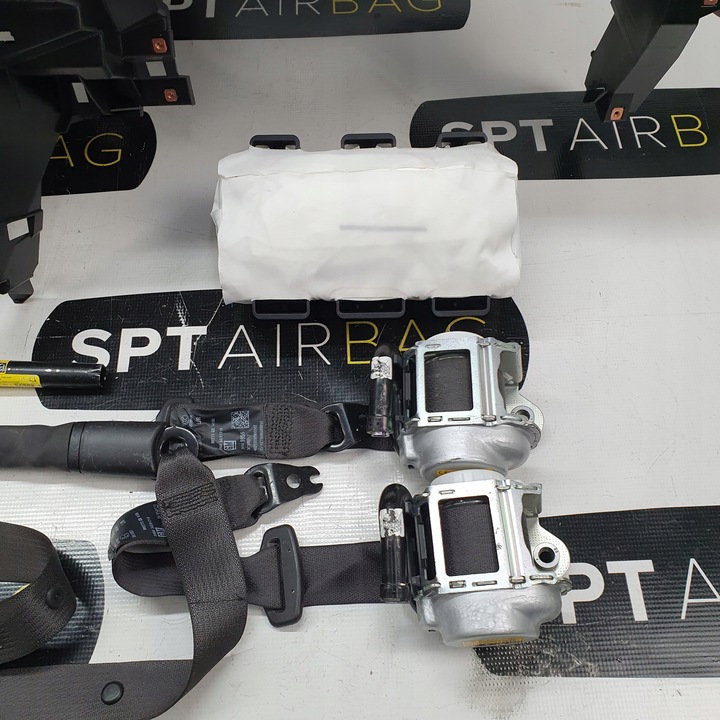 фото №10, Astra k 5 v панель консоль подушки ремни подушка безопасности